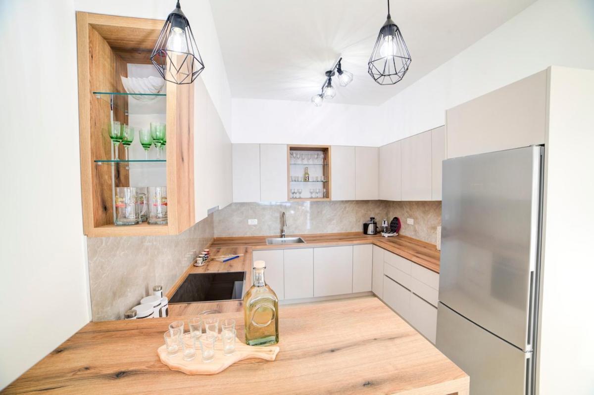 Villa Jelena With Private Pool - Lapcici بودفا المظهر الخارجي الصورة
